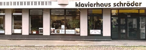 Klavierhaus_Schroeder_Aussenansicht_2023_neu_MR-480x165